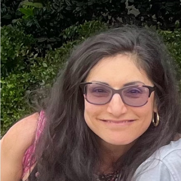 Meet your Posher, Ilyse - Picture 1 of 1